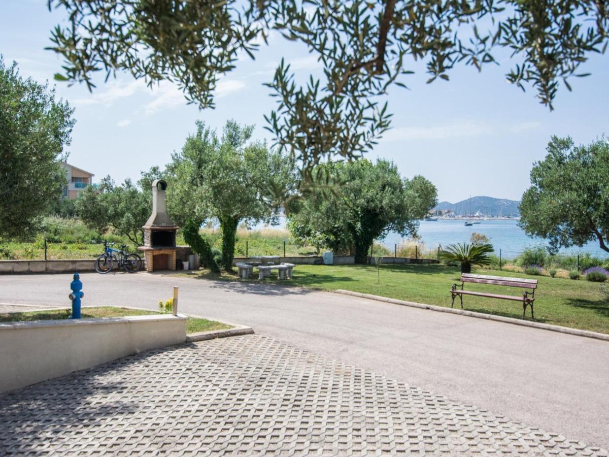 Apartamento Maria'S Biograd Na Moru Exterior foto